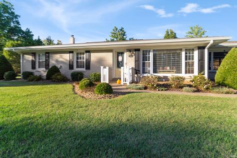 9301 Farmington Drive Evansville IN 47712