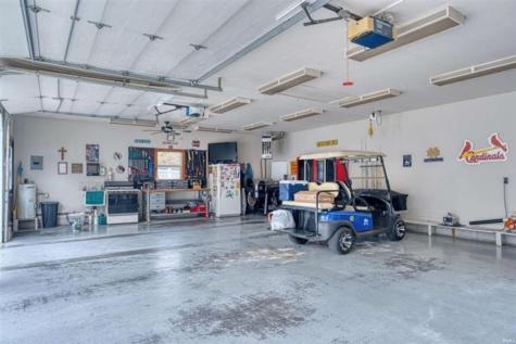 9301 Farmington Drive Evansville IN 47712