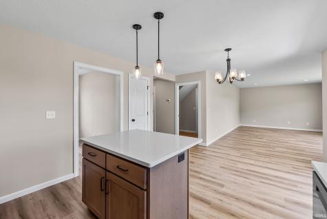 130 Longrifle Road Warsaw IN 46580