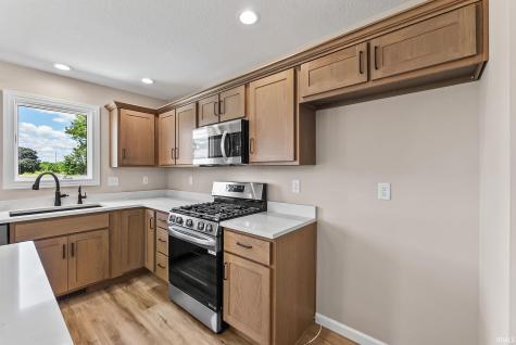 130 Longrifle Road Warsaw IN 46580