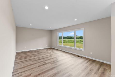 130 Longrifle Road Warsaw IN 46580