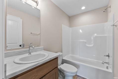 130 Longrifle Road Warsaw IN 46580