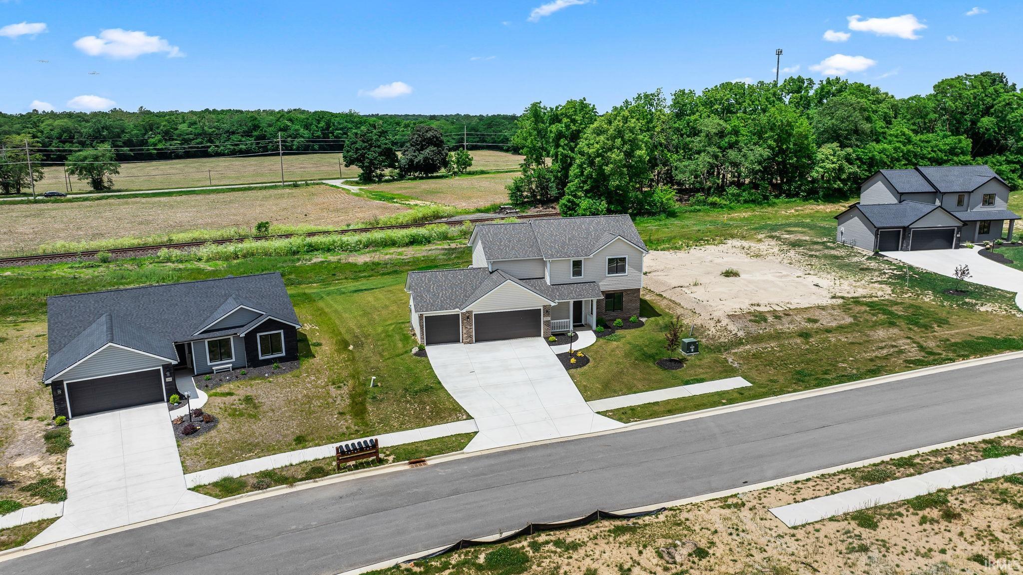 130 Longrifle Road Warsaw IN 46580