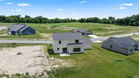 130 Longrifle Road Warsaw IN 46580