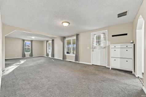 9408 W Jackson Street Muncie IN 47304