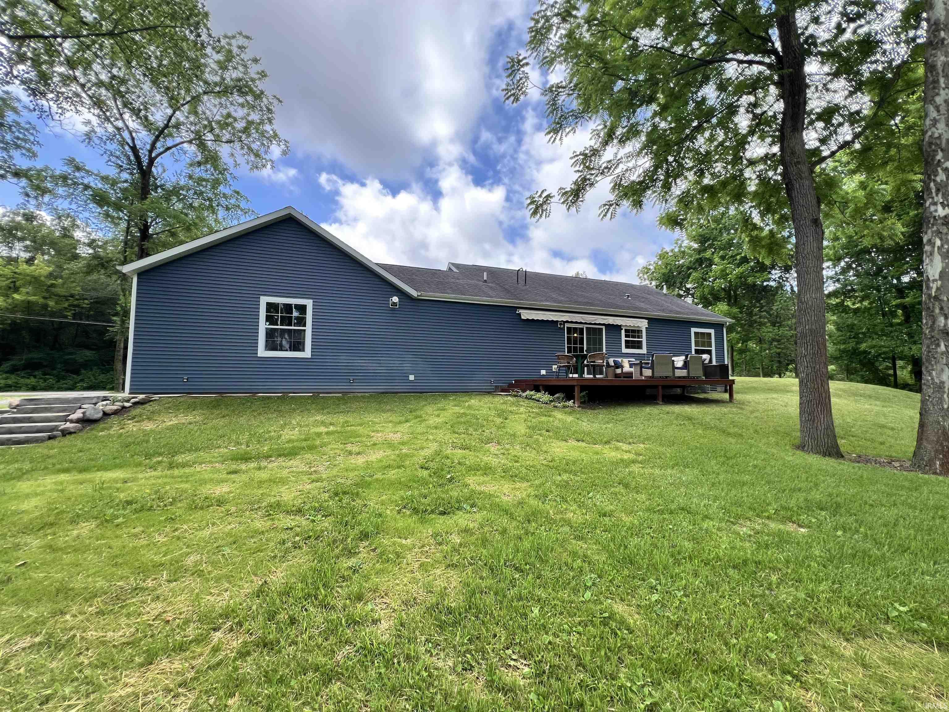 6572 E South Barbee Drive Warsaw IN 46582