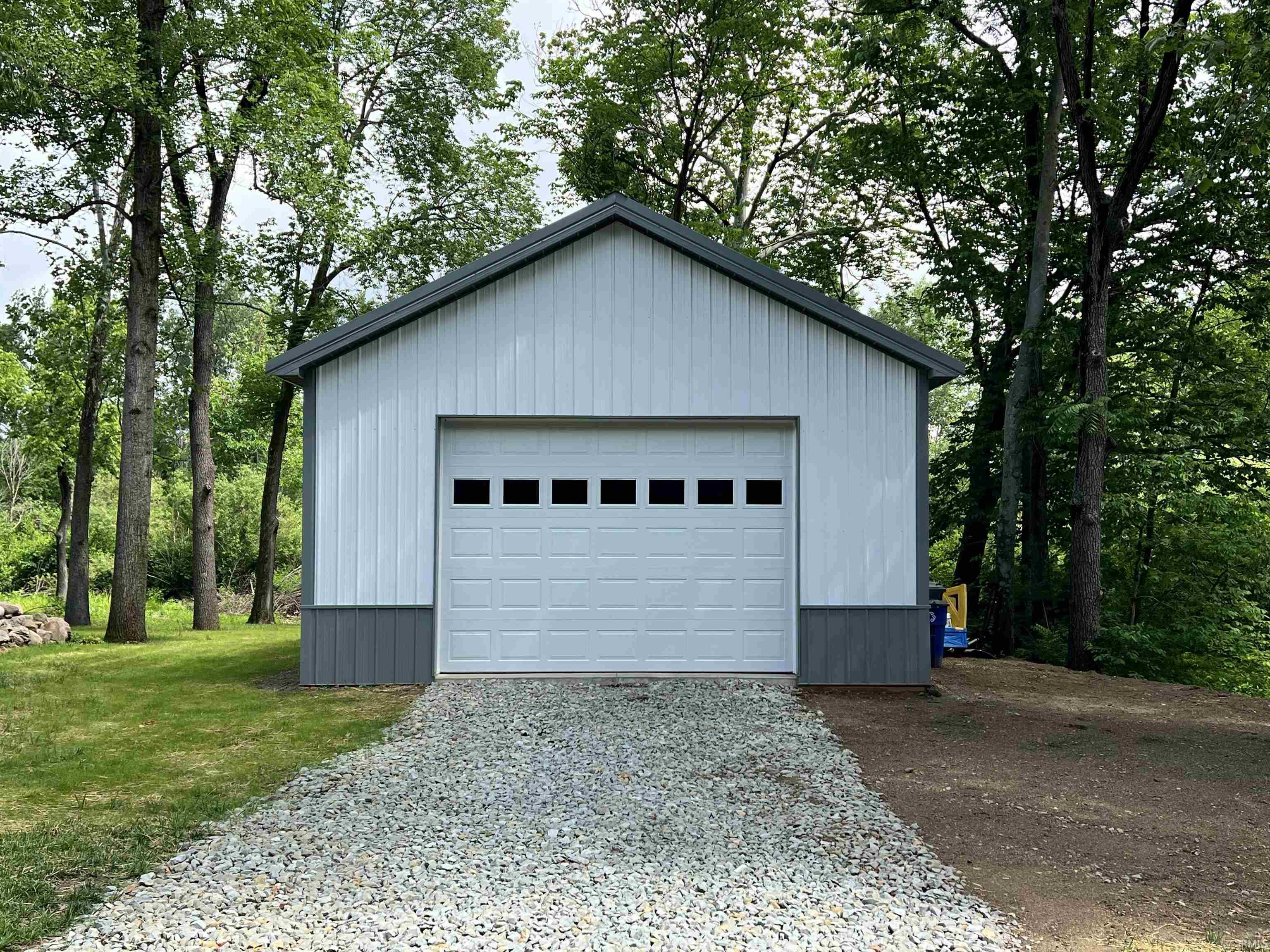6572 E South Barbee Drive Warsaw IN 46582