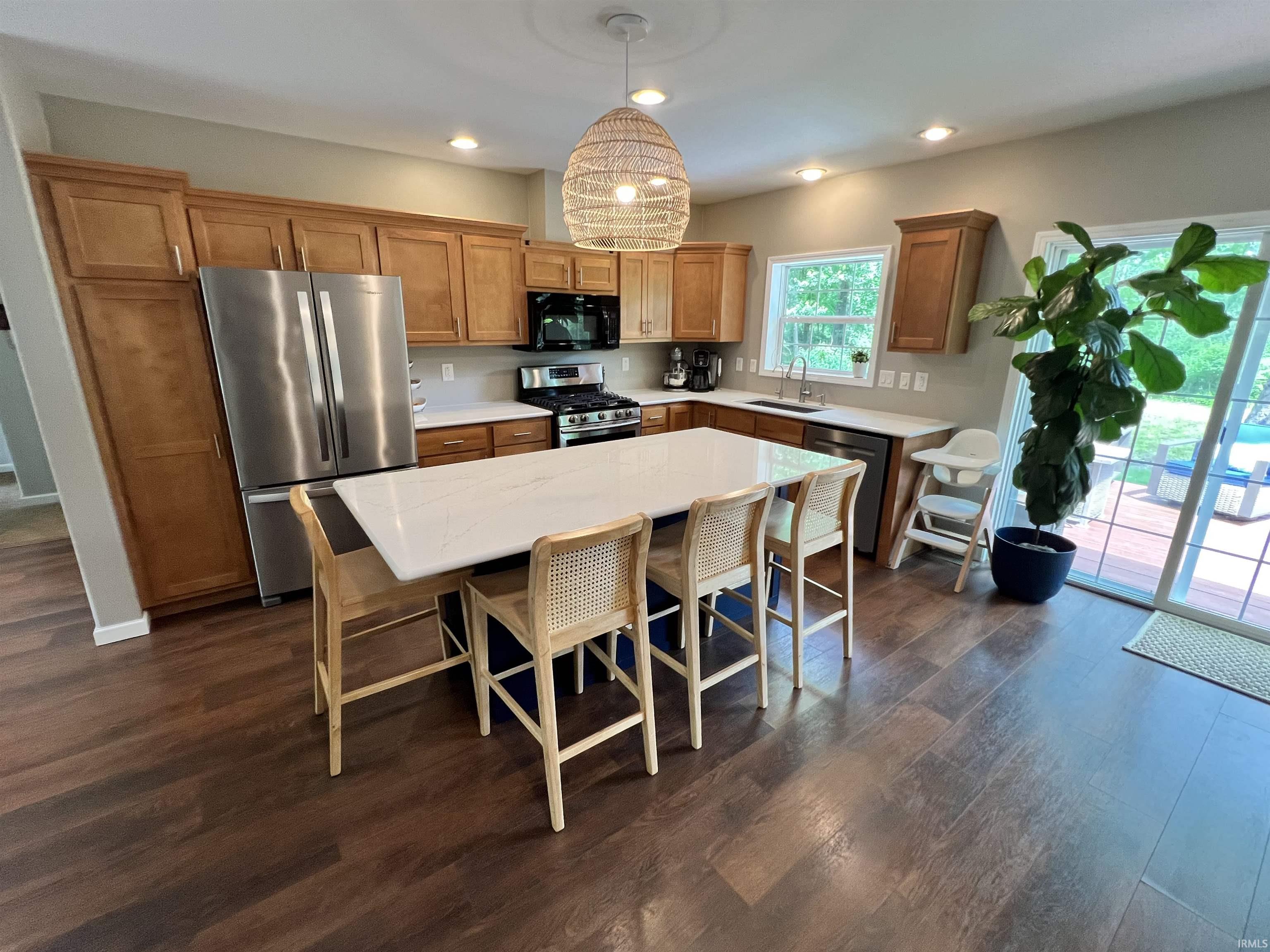 6572 E South Barbee Drive Warsaw IN 46582
