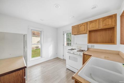 413 E King Street Garrett IN 46738
