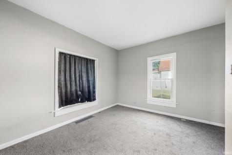 413 E King Street Garrett IN 46738