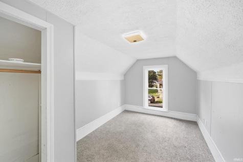 413 E King Street Garrett IN 46738