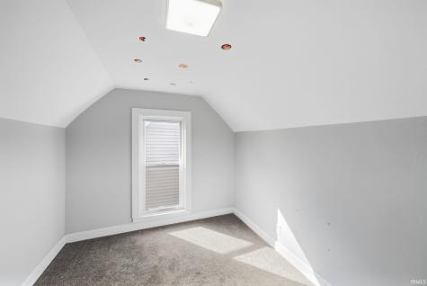 413 E King Street Garrett IN 46738