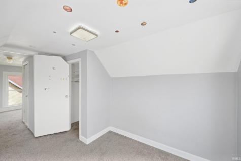 413 E King Street Garrett IN 46738