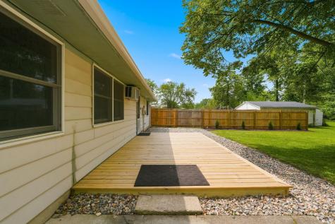 2005 Lathrop Drive Fort Wayne IN 46808