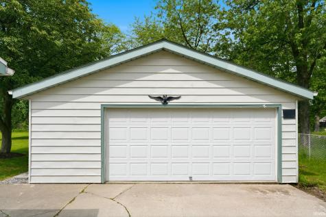 2005 Lathrop Drive Fort Wayne IN 46808
