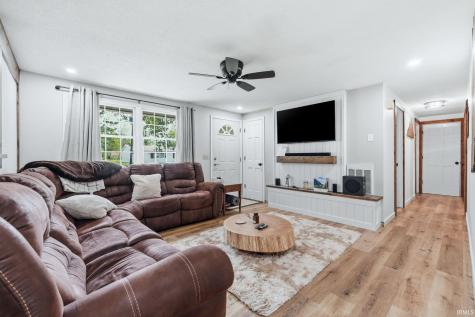 2005 Lathrop Drive Fort Wayne IN 46808