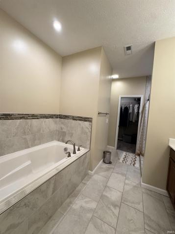 112 Fairway East Drive Attica IN 47918