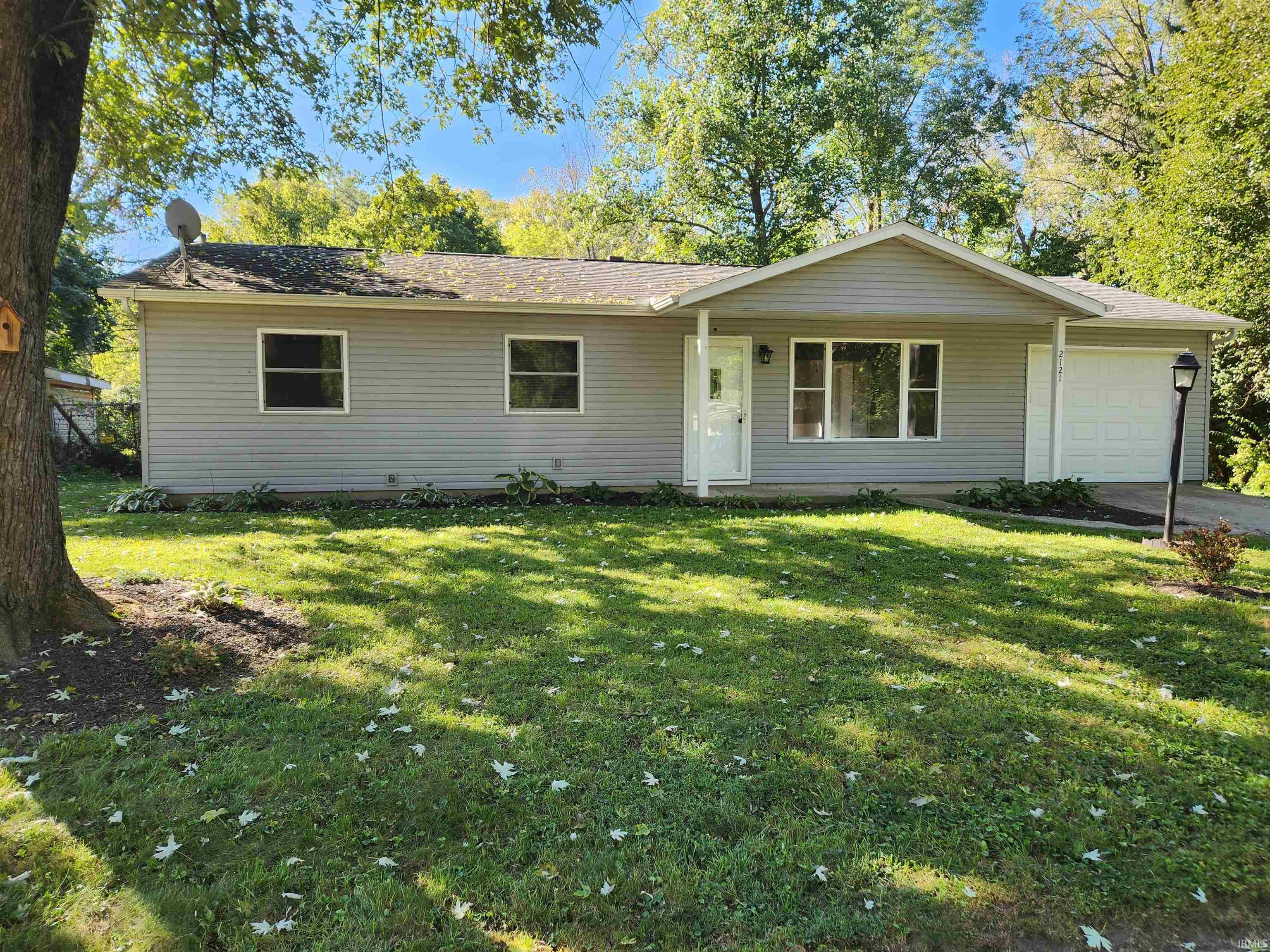 2121 W Thomas Drive Muncie IN 47302