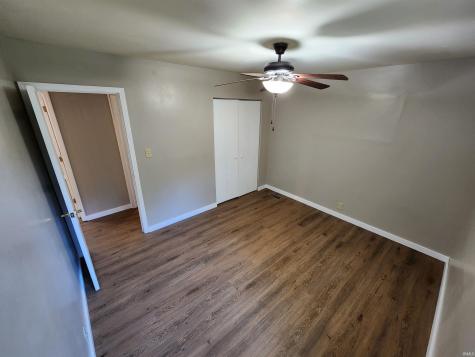 2121 W Thomas Drive Muncie IN 47302
