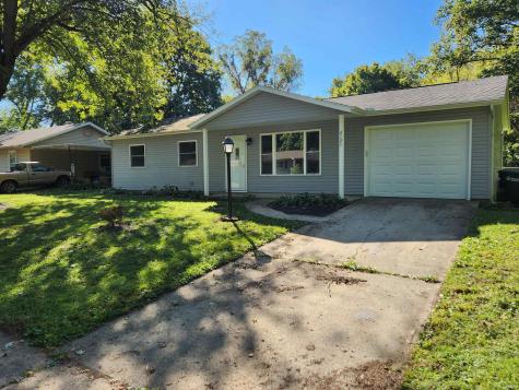 2121 W Thomas Drive Muncie IN 47302