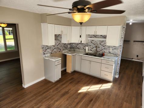2121 W Thomas Drive Muncie IN 47302