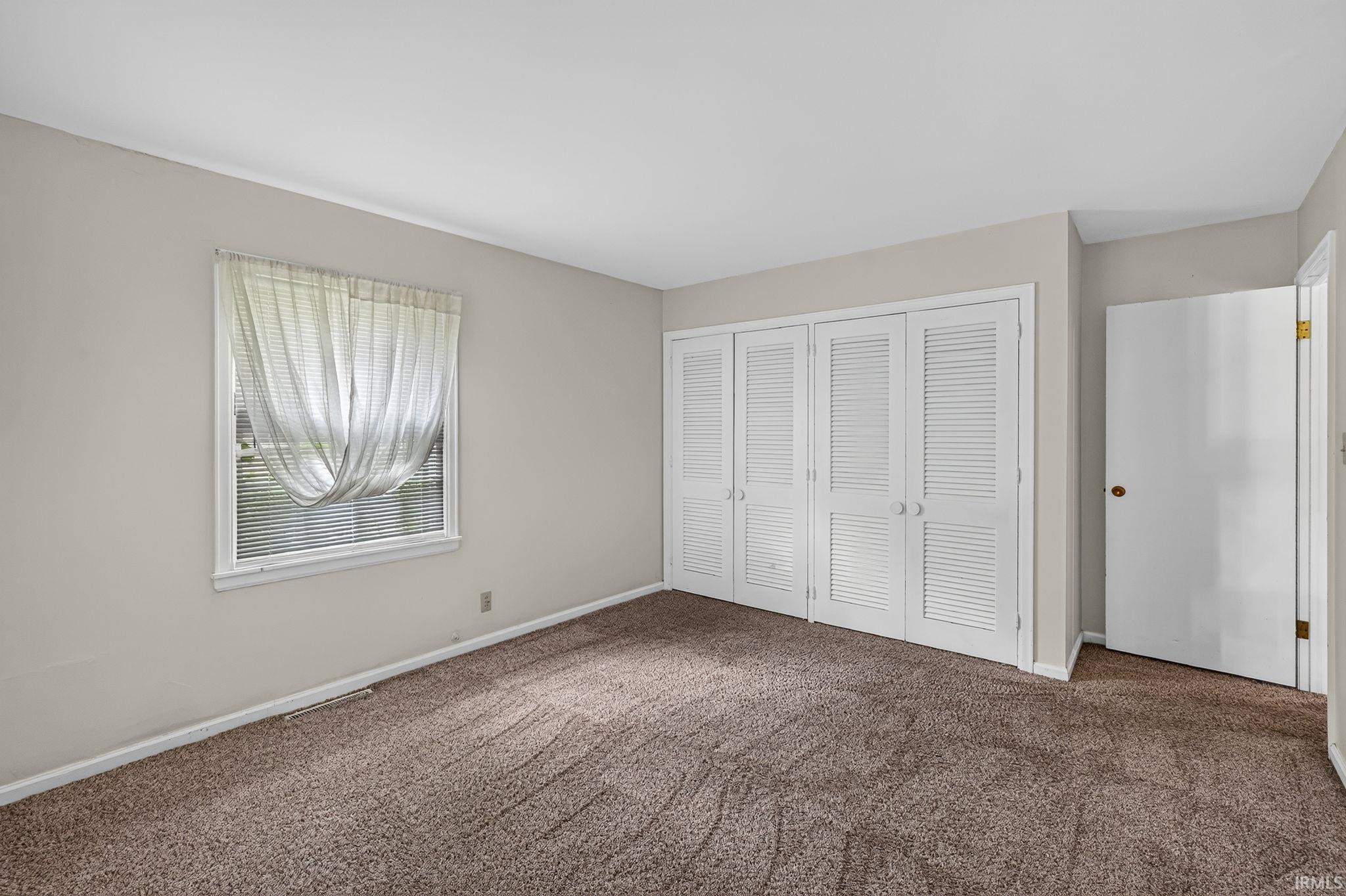 1915 Churchill Drive South Bend IN 46617