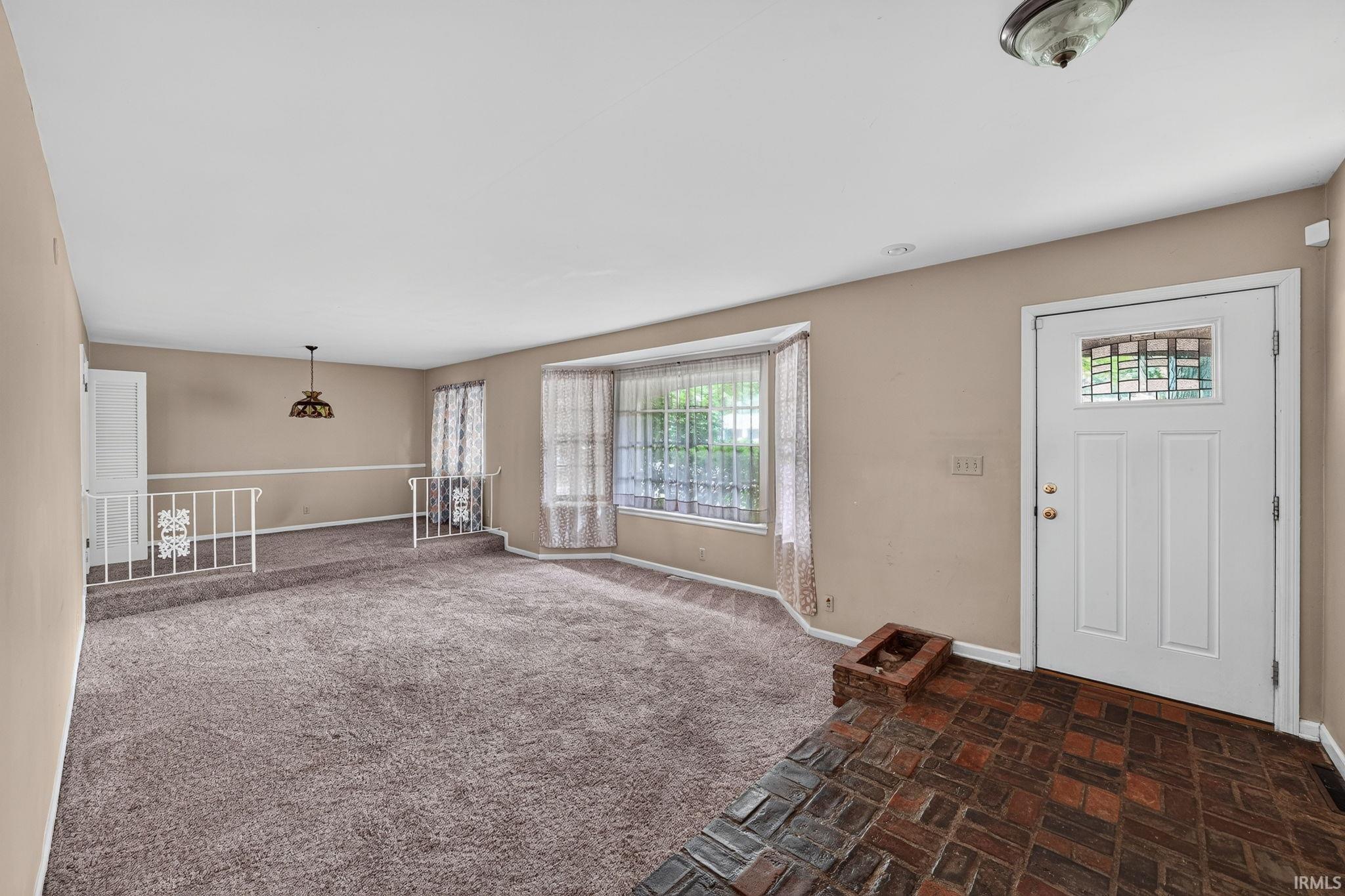 1915 Churchill Drive South Bend IN 46617