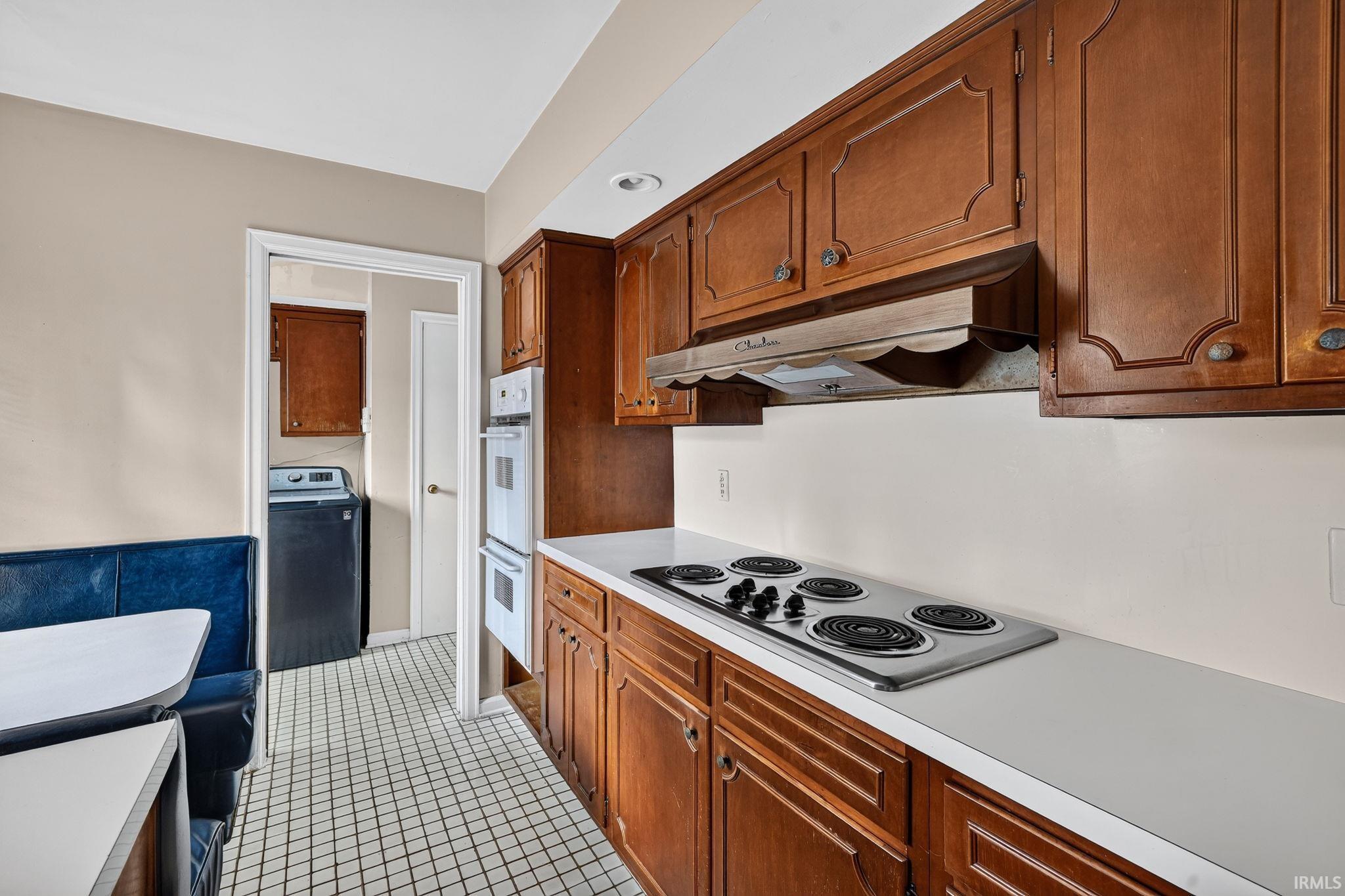 1915 Churchill Drive South Bend IN 46617