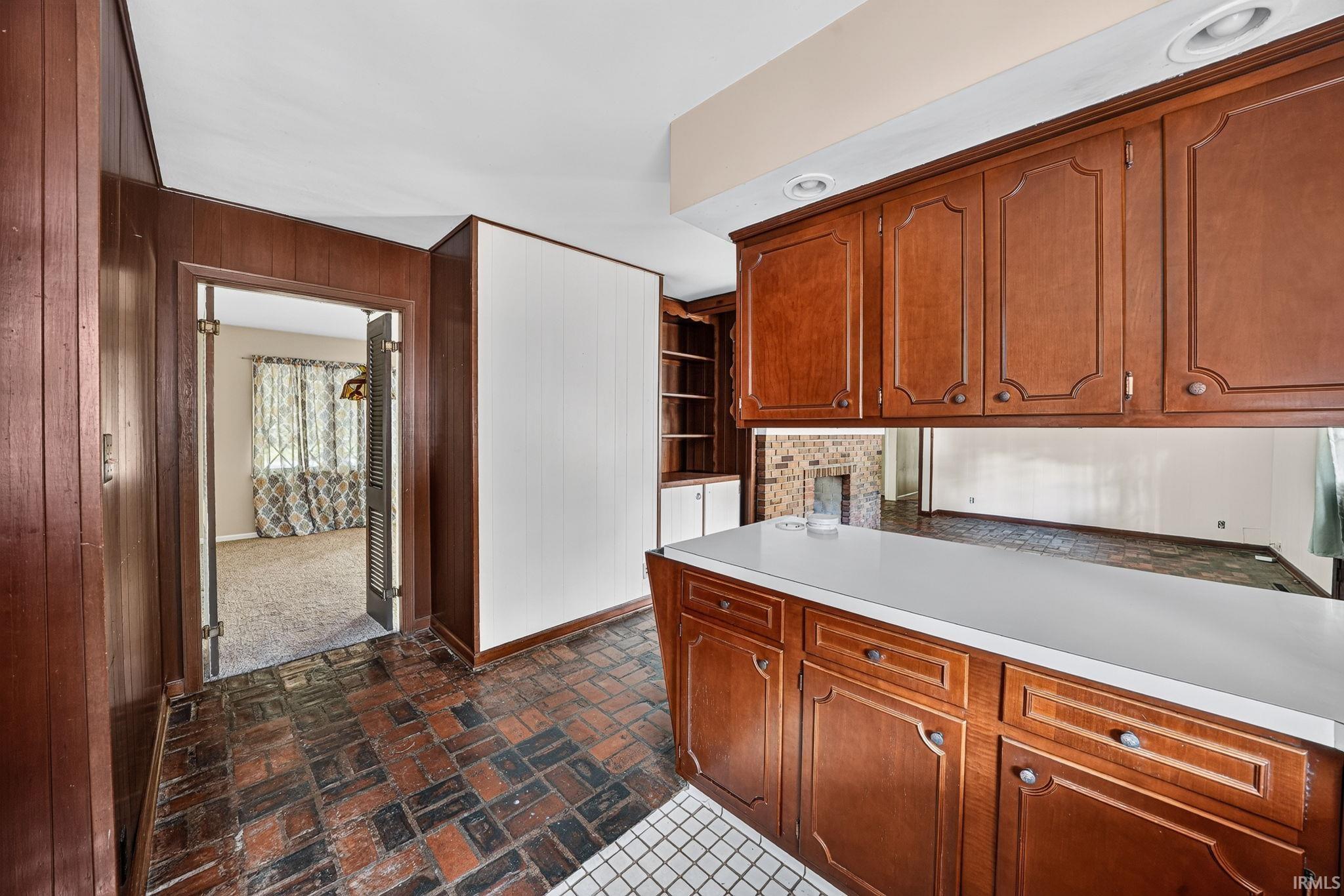 1915 Churchill Drive South Bend IN 46617