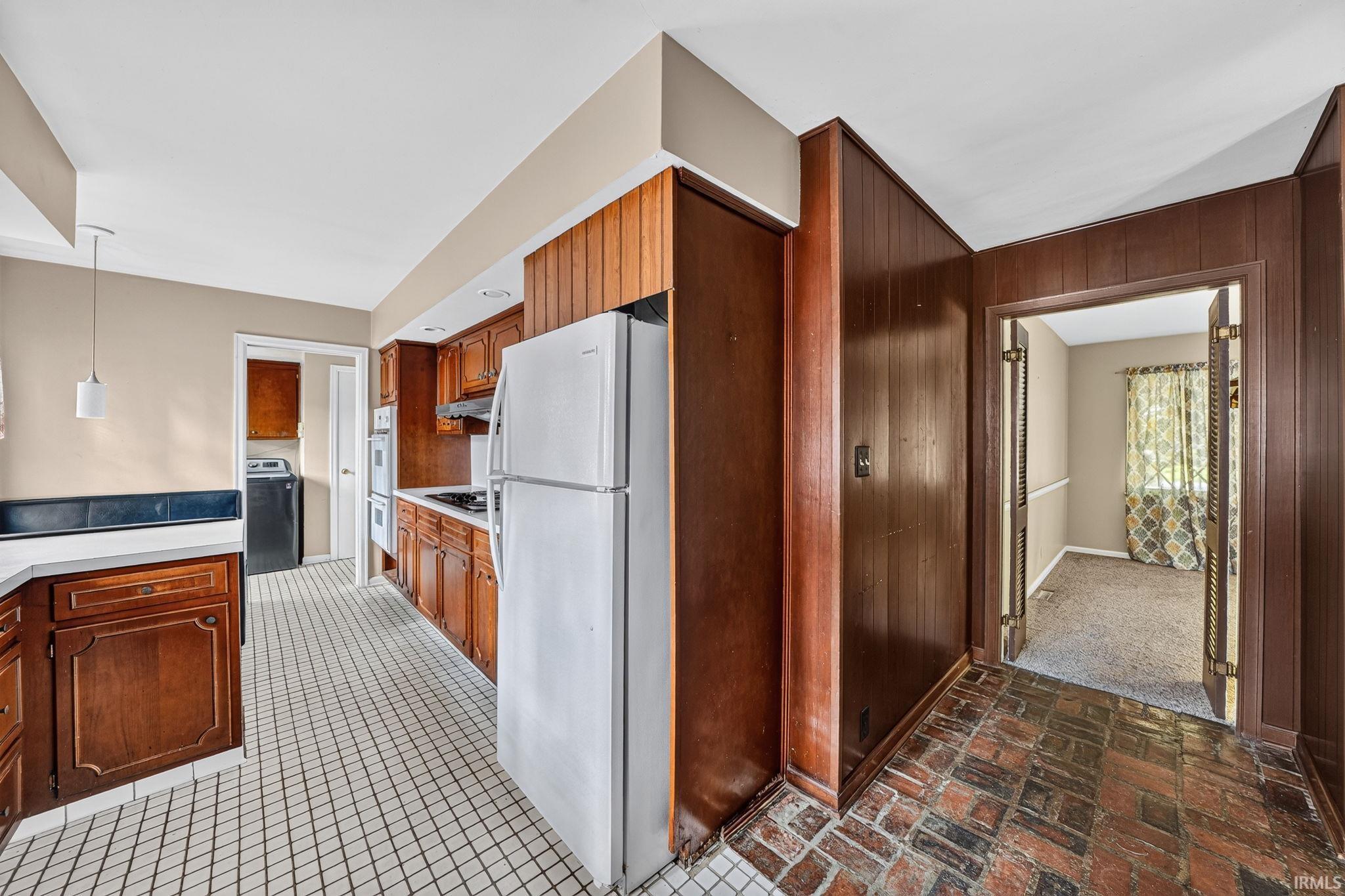 1915 Churchill Drive South Bend IN 46617