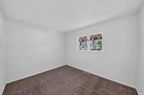 1915 Churchill Drive South Bend IN 46617