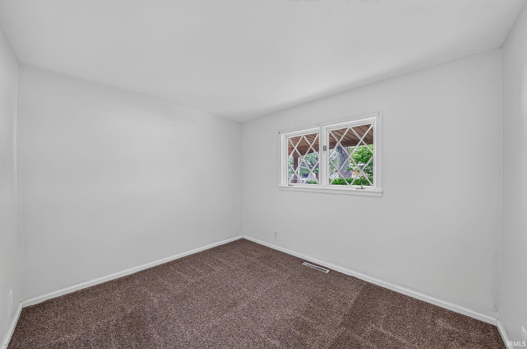 1915 Churchill Drive South Bend IN 46617