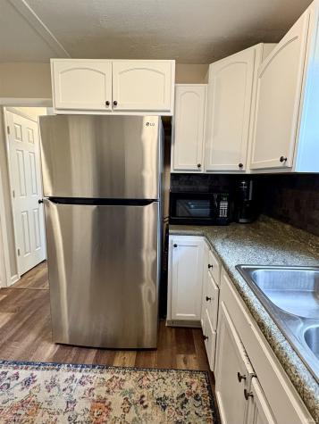 7104 S Hibiscus Drive Muncie IN 47302