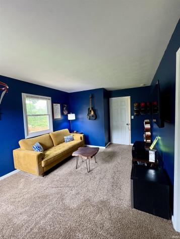 7104 S Hibiscus Drive Muncie IN 47302