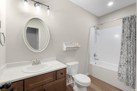 1004 Hathaway Road Fort Wayne IN 46845