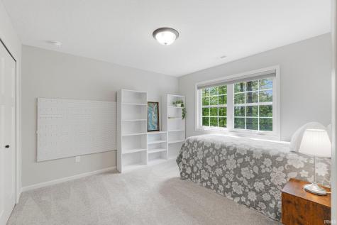 1004 Hathaway Road Fort Wayne IN 46845