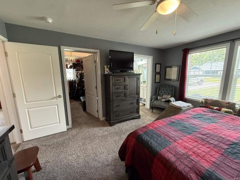 11385 N Memorial Parkway Cromwell IN 46732