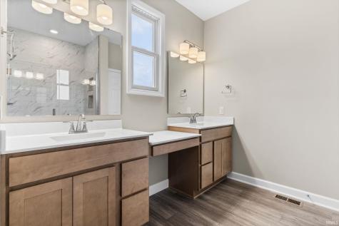 2127 Deepwater Loop Monticello IN 47960