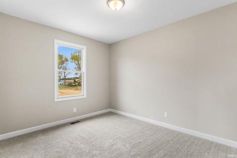 2127 Deepwater Loop Monticello IN 47960