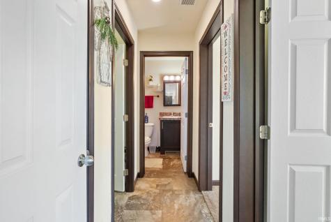 4222 N Lighthouse Drive Warsaw IN 46582