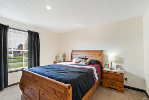 4222 N Lighthouse Drive Warsaw IN 46582