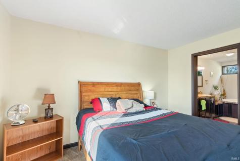 4222 N Lighthouse Drive Warsaw IN 46582