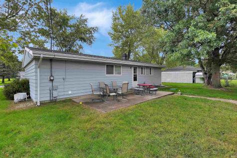 1814 Cambridge Drive Warsaw IN 46580