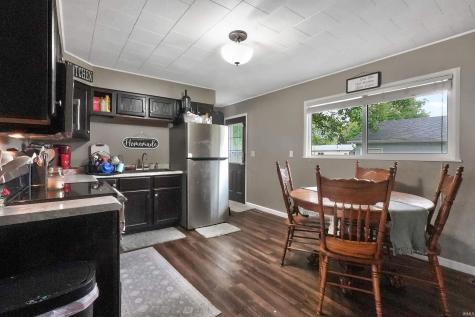 1814 Cambridge Drive Warsaw IN 46580