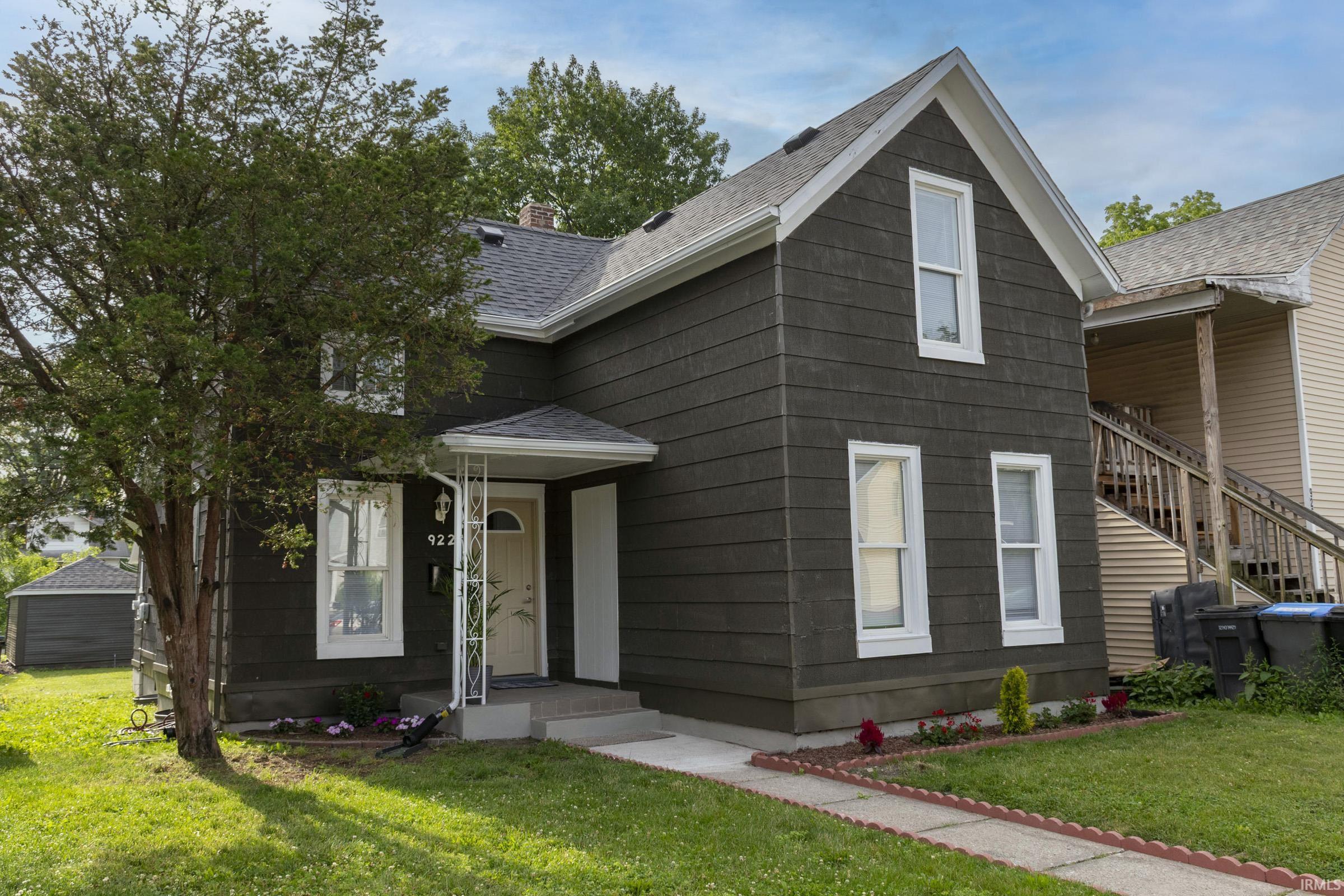 922 Monroe Street Elkhart IN 46516