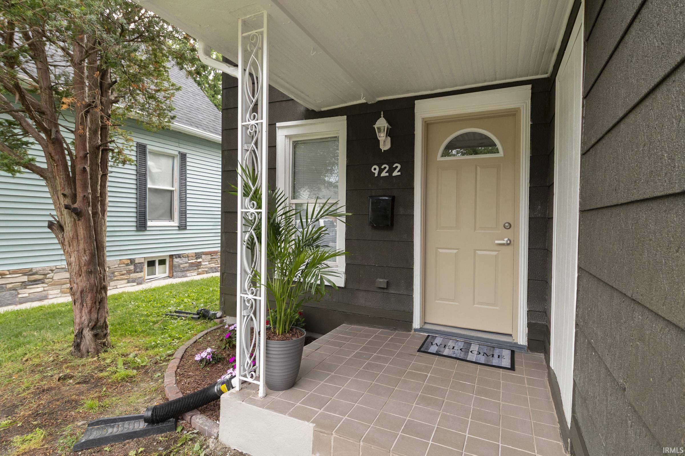 922 Monroe Street Elkhart IN 46516