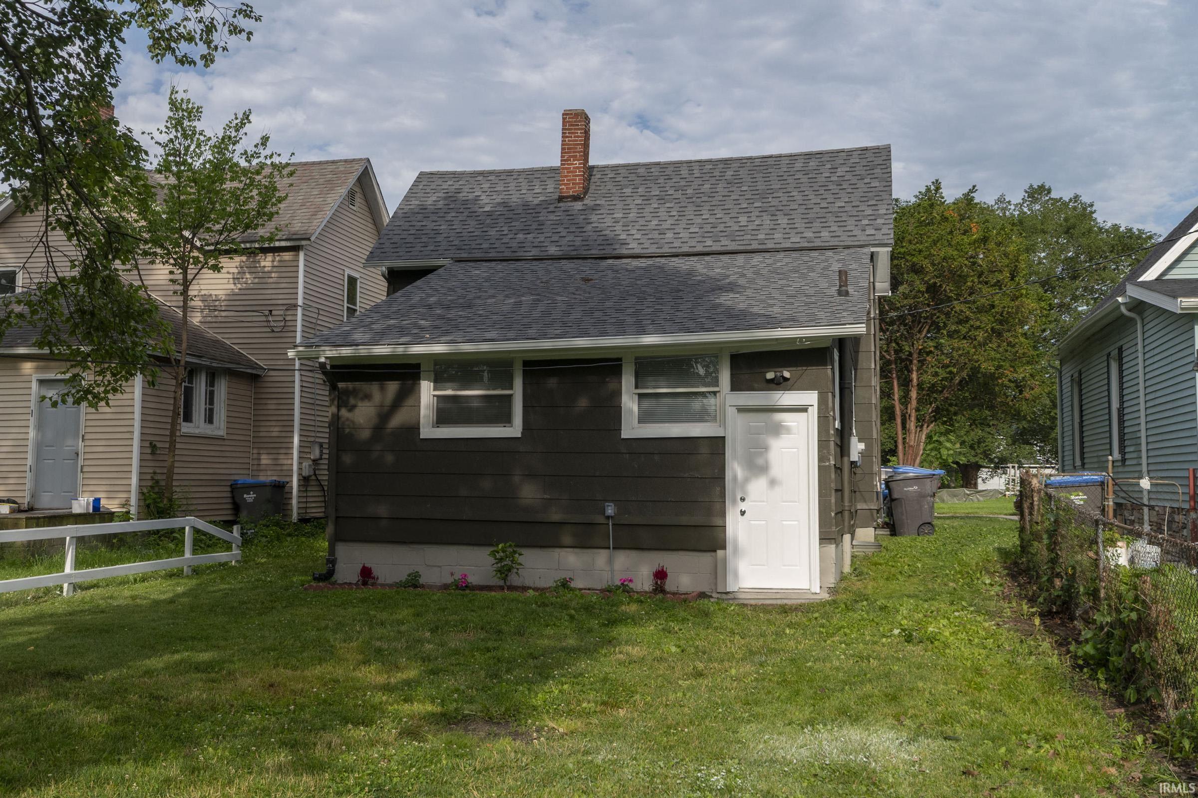922 Monroe Street Elkhart IN 46516