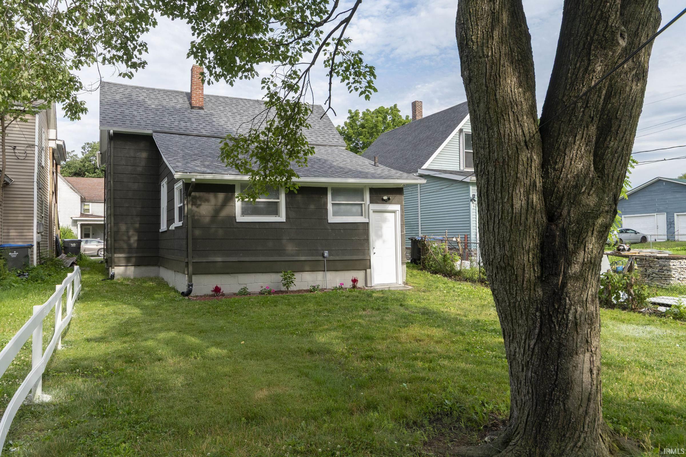 922 Monroe Street Elkhart IN 46516