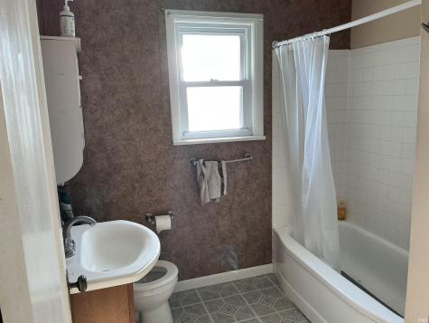 524 E Kickapoo Hartford City IN 47348