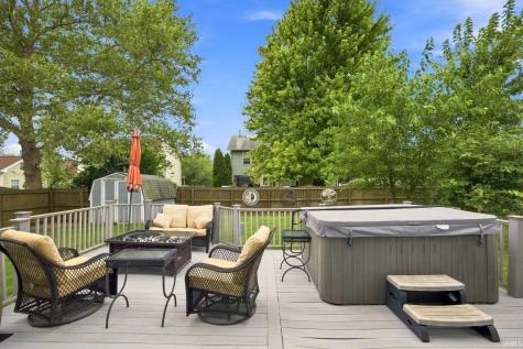 1922 Bayberry Lane West Lafayette IN 47906